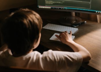 Reāli riski nereālā vidē – vai mans bērns ir drošībā?