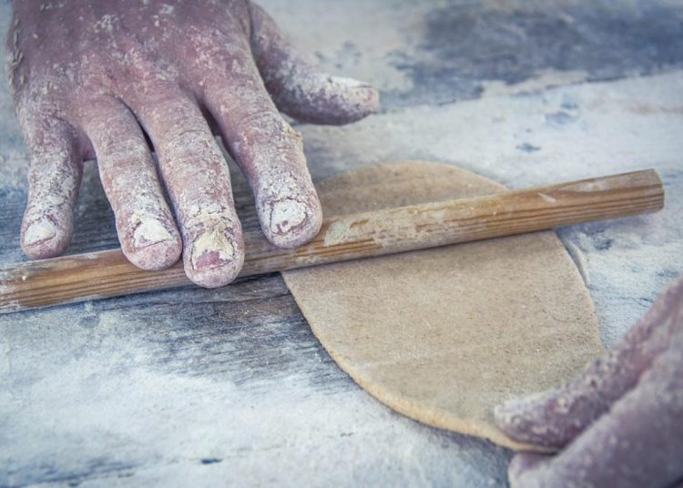 Cilvēktirdzniecība Latvijā – aizturēts konditorejas “Adugs” īpašnieks