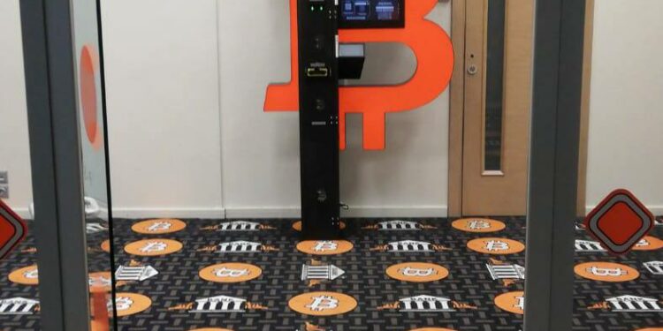 Foto Valsts policija | Valsts policija atklāj noziedzīgi iegūtu līdzekļu legalizāciju caur virtuālās valūtas iekārtām