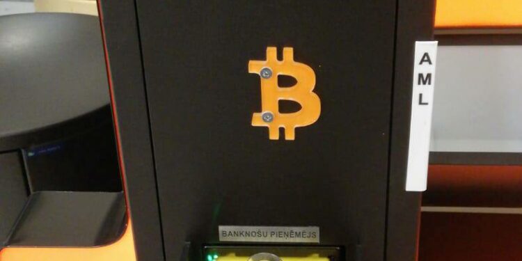 Foto Valsts policija | Valsts policija atklāj noziedzīgi iegūtu līdzekļu legalizāciju caur virtuālās valūtas iekārtām