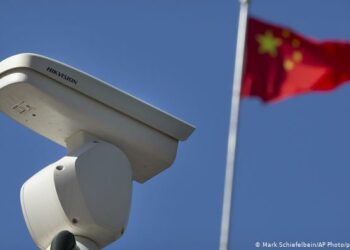 EP atsakās no Hikvision kamerām. Vaino uzņēmumu cilvēktiesību pārkāpumos