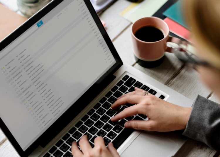 E-pasta drošība uzņēmumos. Jaunākais pētījums norāda, ka nepieciešamas 83 stundas, lai atklātu un novērstu incidentus E-pasta drošība uzņēmumos. Jaunākais pētījums norāda, ka nepieciešamas 83 stundas, lai atklātu un novērstu incidentus