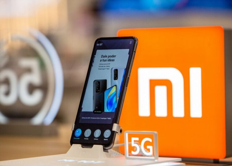 Lietuva plāno aizliegt Ķīnā ražotu viedtālruņu izmantošanu valsts iestādēs