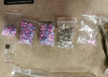 Pļavniekos un Latgales priekšpilsētā policisti uziet vairākus kilogramus narkotiku