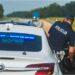 Kukuļus ceļu policistiem visbiežāk piedāvā dzērājšoferi Kukuļus ceļu policistiem visbiežāk piedāvā dzērājšoferi