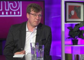 Divu miljonu eiro kukulis piedāvāts “Par/Progresīvie” frakcijas vadītājam Kossovičam