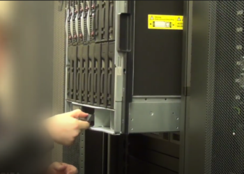 VIDEO: Policija Rīgā konstatē serverus, kas izmantoti vērienīgā starptautiskā krāpšanas shēmā VIDEO: Policija Rīgā konstatē serverus, kas izmantoti vērienīgā starptautiskā krāpšanas shēmā