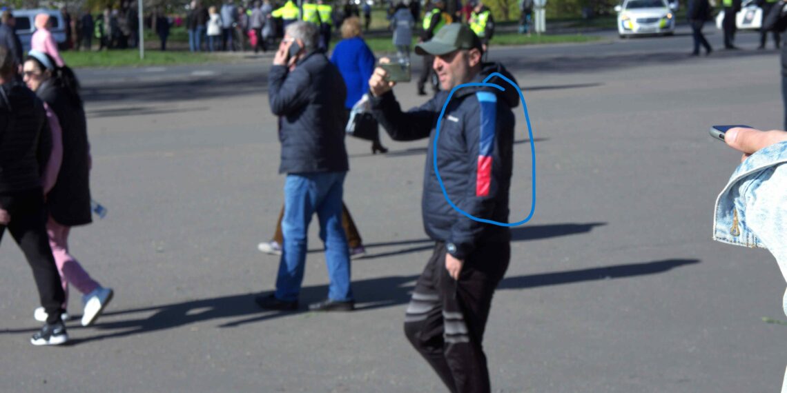 GALERIJA: Kā 9. maijā Krievijas agresijas atbalstītāji apgāja likumu.