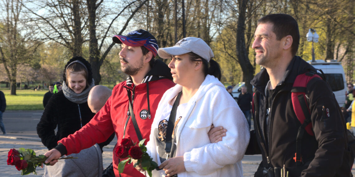 GALERIJA: Kā 9. maijā Krievijas agresijas atbalstītāji apgāja likumu.