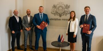 Labklājības ministrija un Drošības profesionāļu asociācija paraksta vienošanos darba aizsardzības attīstībai Labklājības ministrija un Drošības profesionāļu asociācija paraksta vienošanos darba aizsardzības attīstībai