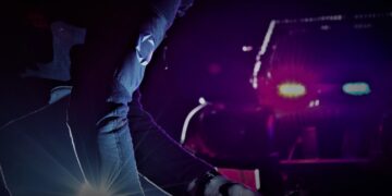 Iekšējās drošības birojs aizdomās par kukuļa pieprasīšanu un pieņemšanu no transportlīdzekļa vadītāja aizturējis divas Valsts policijas amatpersonas Iekšējās drošības birojs aizdomās par kukuļa pieprasīšanu un pieņemšanu no transportlīdzekļa vadītāja aizturējis divas Valsts policijas amatpersonas