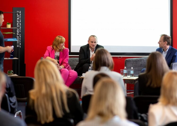 Inspekcija un datu aizsardzības speciālisti diskutē par aktuālo nozarē Inspekcija un datu aizsardzības speciālisti diskutē par aktuālo nozarē