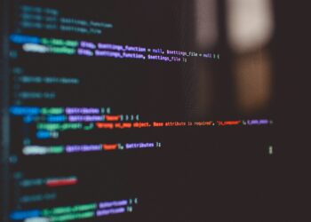 Apvienotā Karaliste apsūdz Ķīnu par kiberuzbrukumiem britu demokrātijai