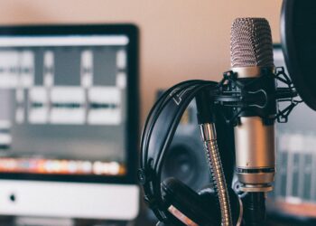 Pieejami podkasti par mentālo labsajūtu mazajos un vidējos uzņēmumos Pieejami podkasti par mentālo labsajūtu mazajos un vidējos uzņēmumos