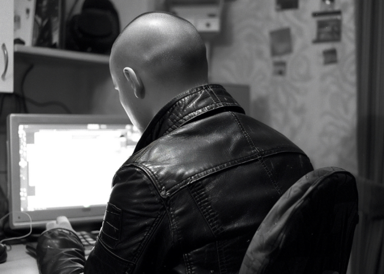 VDD brīdina par labējā ekstrēmisma radīto risku pieaugumu sabiedrībā