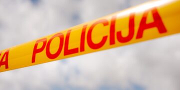 Apcietināts vīrietis par ļaunprātīgu dedzināšanu Rīgā, Jāņa Asara ielā Apcietināts vīrietis par ļaunprātīgu dedzināšanu Rīgā, Jāņa Asara ielā