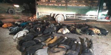 Aizturēts Latvijas nepilsonis, kurš automašīnā iebūvētā slēpnī pārvadāja 24 migrantus Aizturēts Latvijas nepilsonis, kurš automašīnā iebūvētā slēpnī pārvadāja 24 migrantus