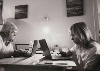 Norvēģijas valdība vēlas noteikt 15 gadu vecuma ierobežojumu personas datu koplietošanai