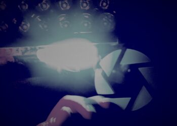 Aiztur policistu par cigarešu kontrabandas piesegšanu Latgalē