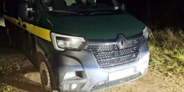 Aiztur noziedzīgā grupējuma organizatorus, kas organizēja viltotu Valsts policijas un robežsardzes transportlīdzekļu izmantošanu Aiztur noziedzīgā grupējuma organizatorus, kas organizēja viltotu Valsts policijas un robežsardzes transportlīdzekļu izmantošanu