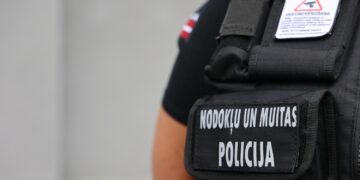 Eiropas prokuratūrai kriminālvajāšanas uzsākšanai nodots starptautiskā operācijā aizturētā PVN krāpnieku sindikāta līderis  Eiropas prokuratūrai kriminālvajāšanas uzsākšanai nodots starptautiskā operācijā aizturētā PVN krāpnieku sindikāta līderis