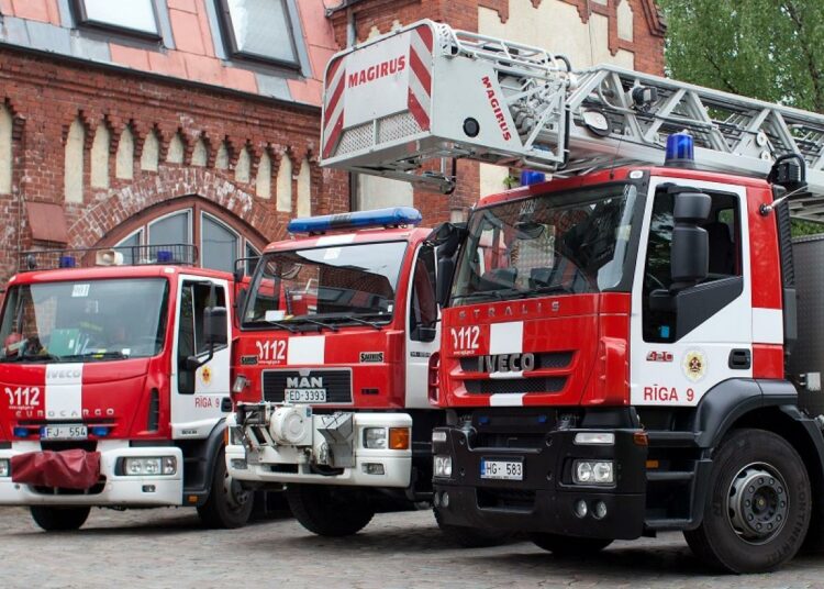 Valdība apstiprina Ugunsdrošības, ugunsdzēsības un glābšanas darbu likumprojektu Valdība apstiprina Ugunsdrošības, ugunsdzēsības un glābšanas darbu likumprojektu