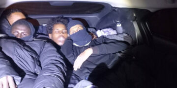 Nedēļas nogalē aktivizējušies migrantu pārvadātāji Nedēļas nogalē aktivizējušies migrantu pārvadātāji