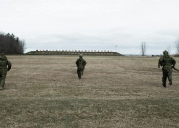 Trīs ārvalstu karavīri pazuduši pēc mācībām Lietuvā