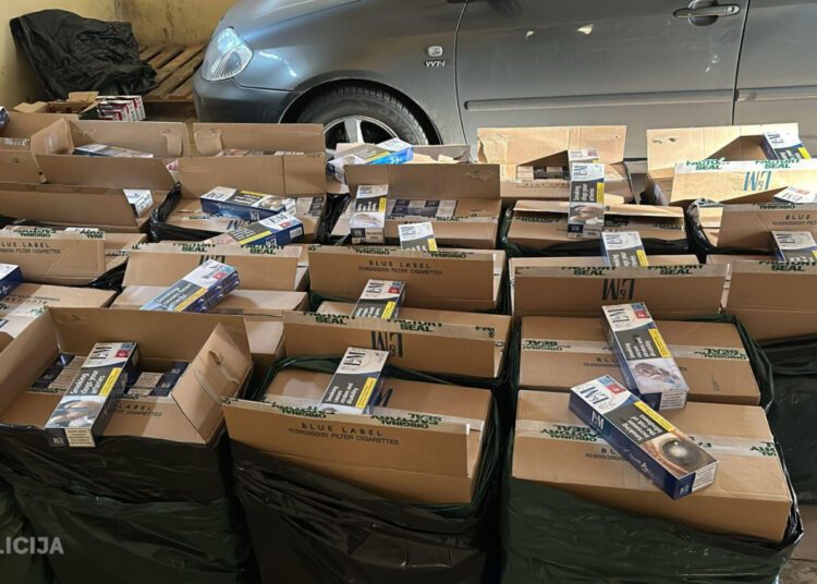 Pabeigta izmeklēšana vairākos kriminālprocesos par kopumā 17 miljonu nelegālo cigarešu apriti Rīgas reģionā