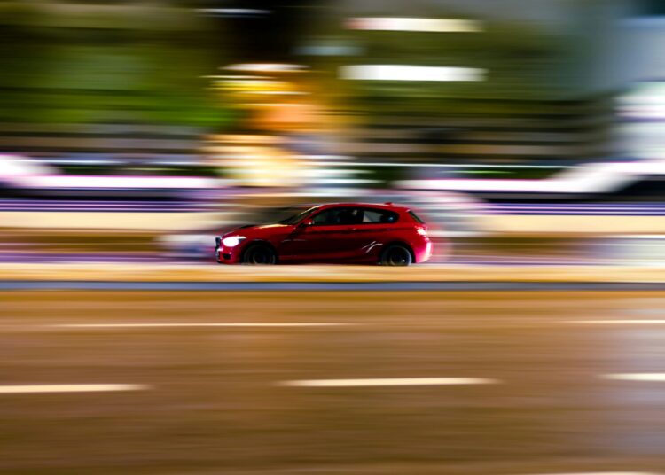 Autosportista padomi – kā reaģēt bīstamā situācijā uz ceļa, lai izvairītos no sadursmes