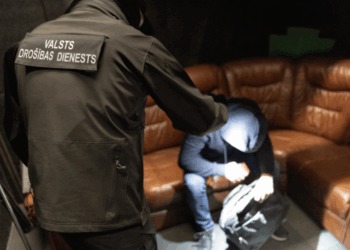 VDD aiztur personu aizdomās par Latvijas militāro objektu izlūkošanu