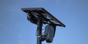 ASV ceļ trauksmi: ceļu kamerās un meteoroloģiskajās stacijās atrastas spiegošanas iekārtas ASV ceļ trauksmi: ceļu kamerās un meteoroloģiskajās stacijās atrastas spiegošanas iekārtas
