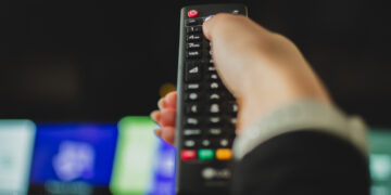 Kriminālvajāšanas uzsākšanai nodots kriminālprocess par nelikumīgas televīzijas izplatīšanu Daugavpilī un Augšdaugavas novadā