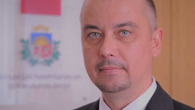 Līdzšinējais KNAB priekšnieks Jēkabs Straume nolēmis doties izdienas pensijā Līdzšinējais KNAB priekšnieks Jēkabs Straume nolēmis doties izdienas pensijā